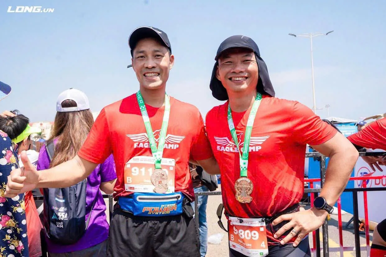 Trương Văn Trung tại sự kiện Marathon trong cộng đồng Eagle Camp — 2 cự ly 42km hoàn thành 2024, biểu tượng của kỷ luật và sức bền